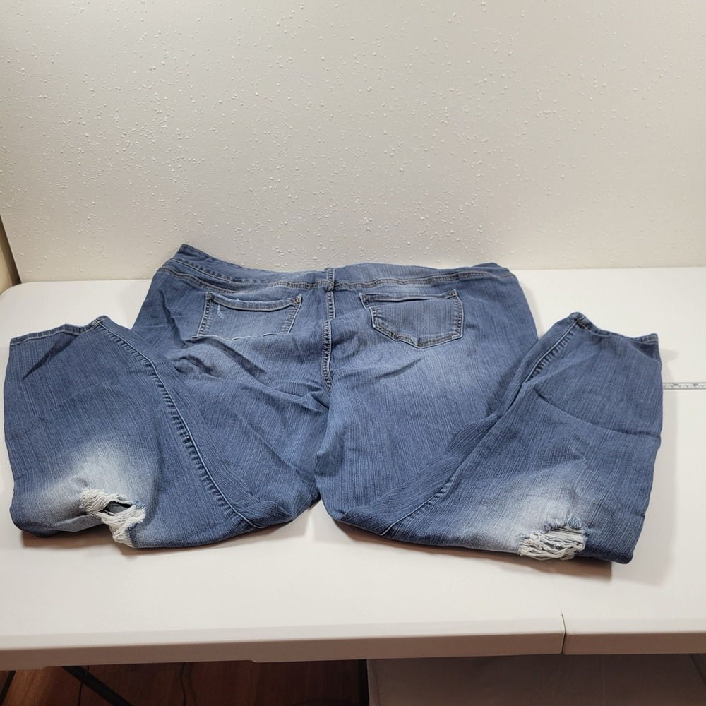 Torrid Women's Jeans Distressed Jegging Size 28XT Blue - Picture 2 of 11